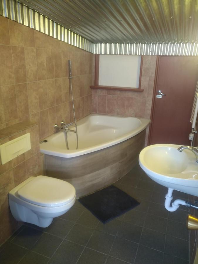 Guesthouse Maddy Húsavík Dış mekan fotoğraf